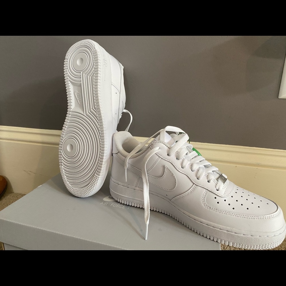 NWT Air Force Ones Women’s Sneakers